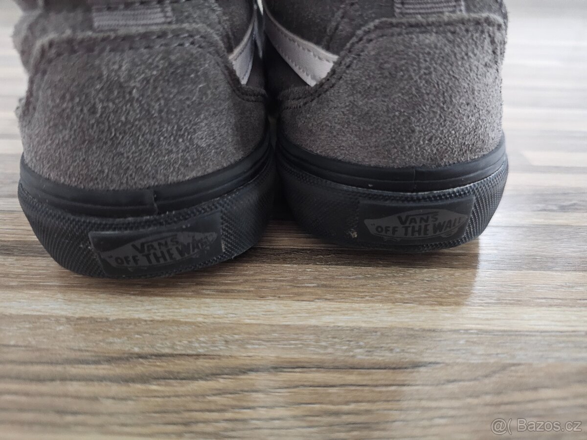 Prodám zimní kožené boty Vans vel. 33 - 4