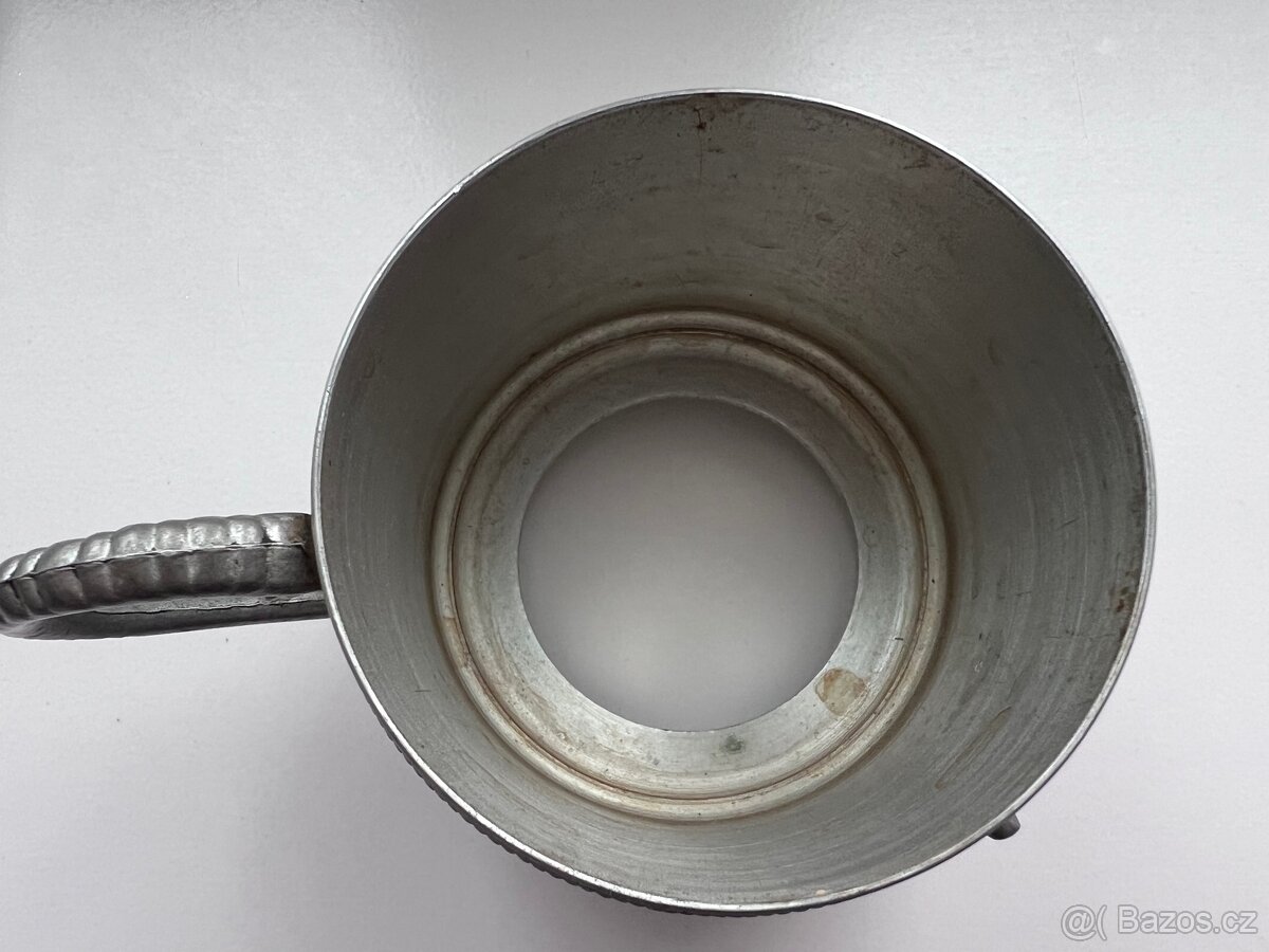 Držák nápojů - 4