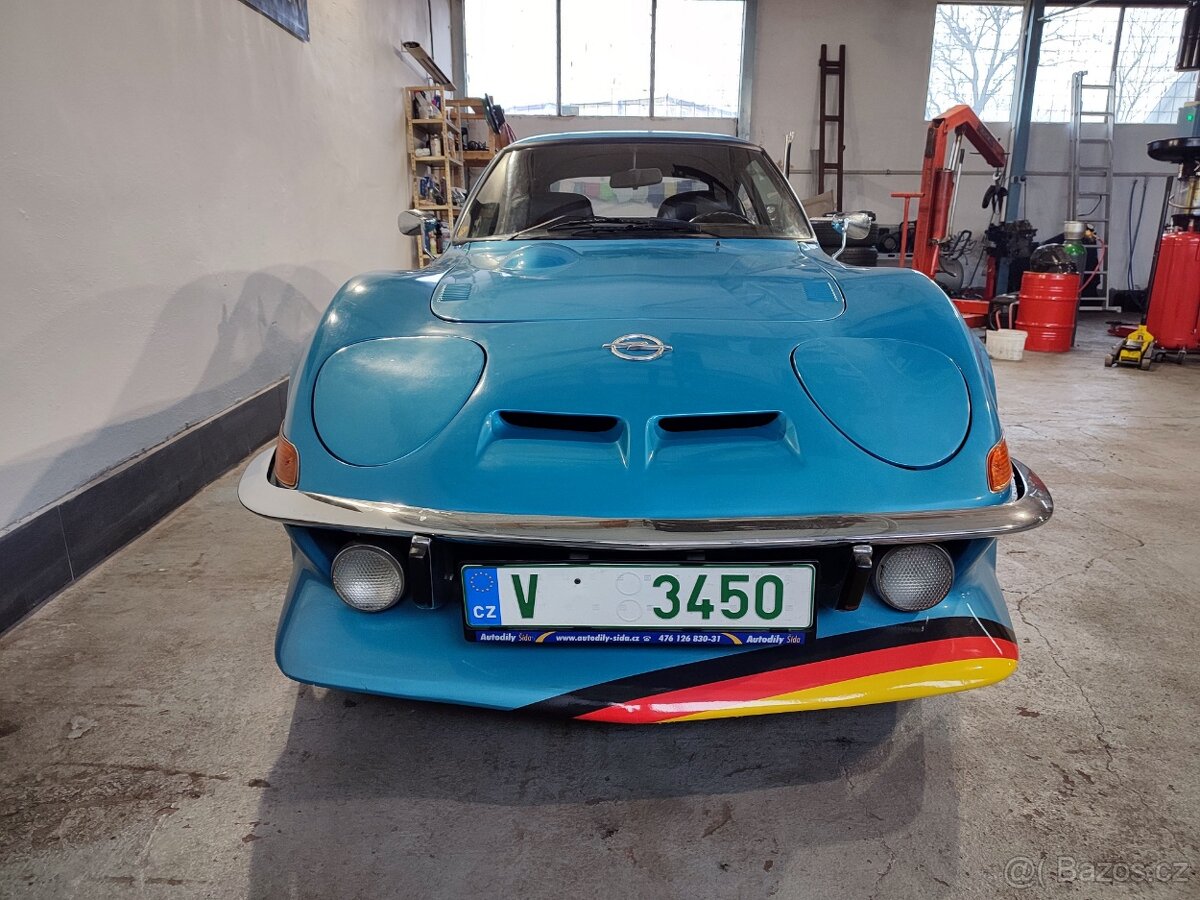 Opel GT 1900 veterán - 4