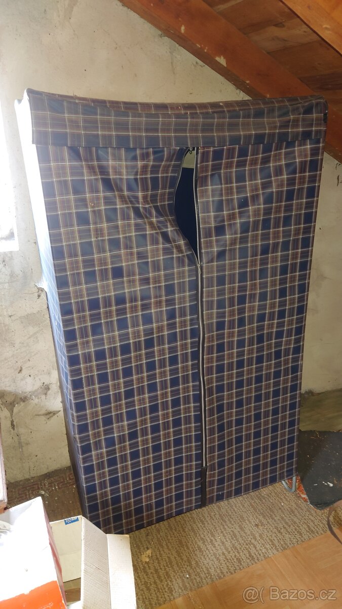 Mobilní skříň - 4