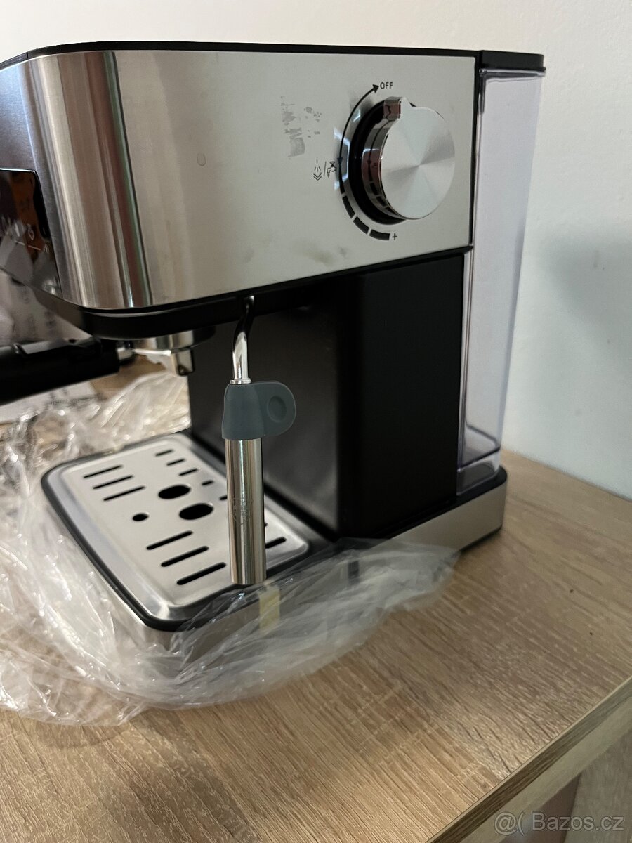 Poloautomatický expresní kávovar - 4
