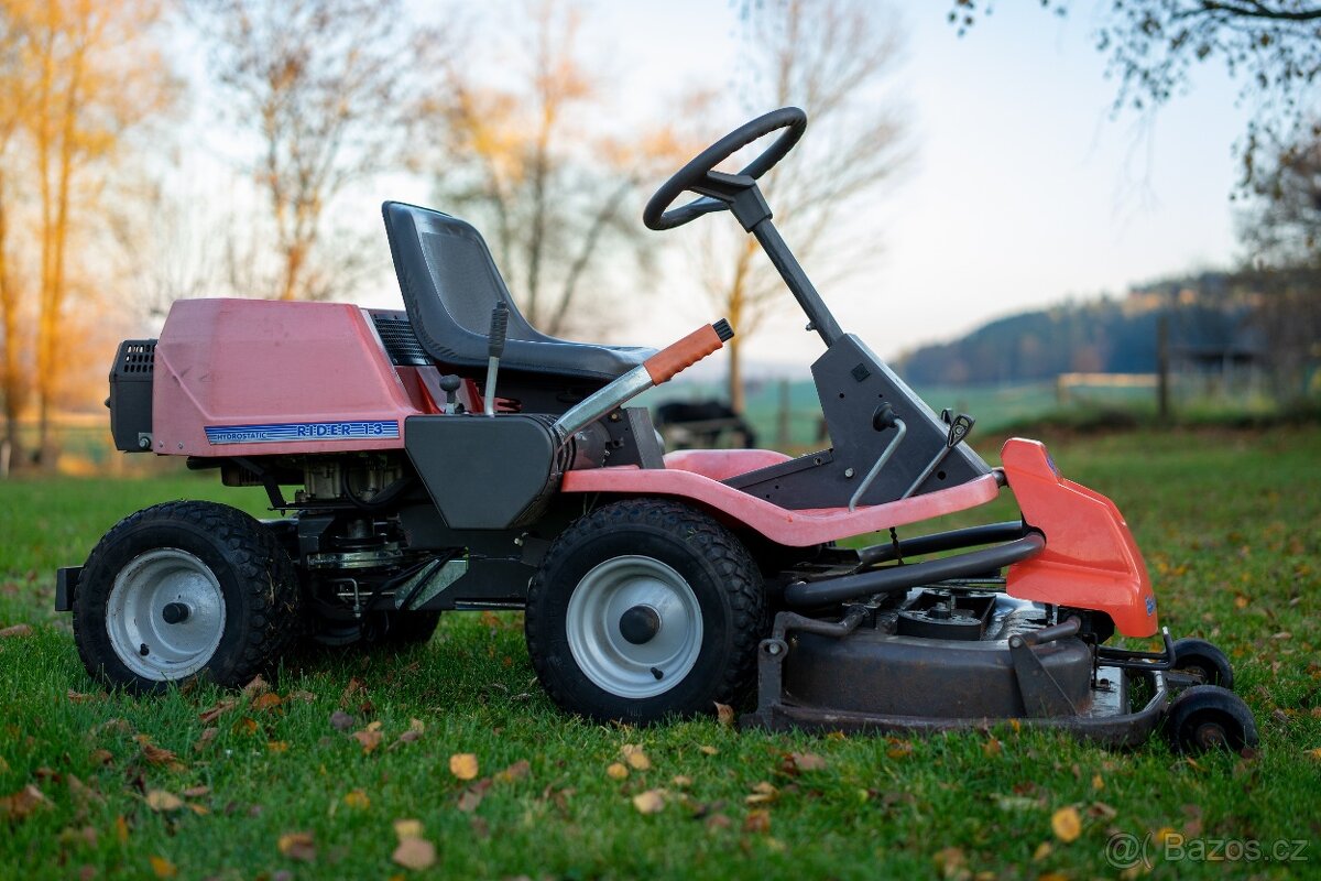 Zahradní rider Husqvarna Top stav první majitel servisovaná - 4