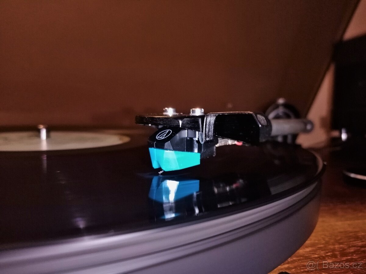 Prodám gramofon Tesla NC 450 - 4