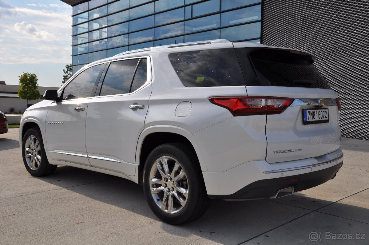 Chevrolet Traverse, High Country - plná výbava, 7 míst, 4x4 - 4
