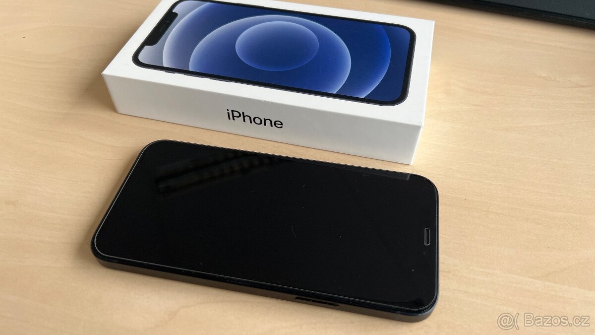Apple iPhone 12 128GB, příslušenství, 4400Kč - 4