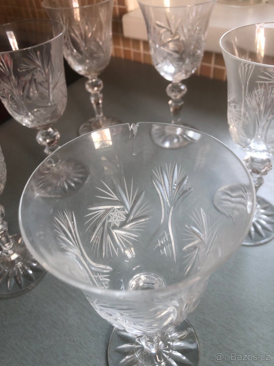 Sada 6 broušených sklenic na víno - 4