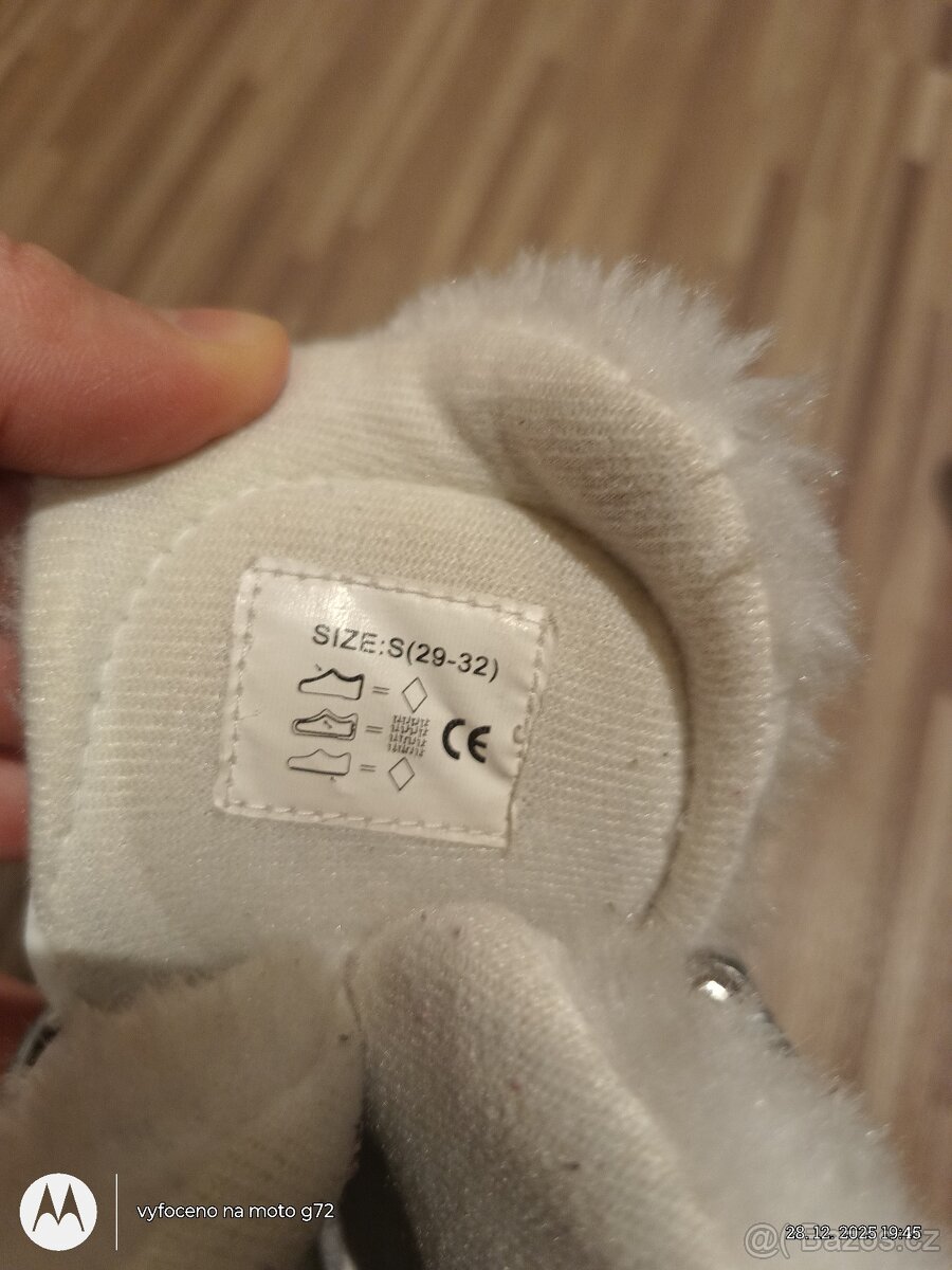 Rostoucí brusle lední - 4