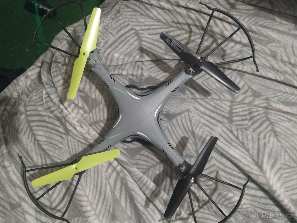 Plně funkční dron. - 4