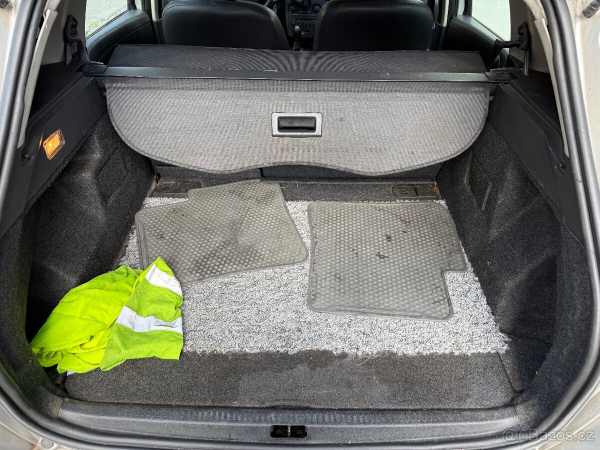 Renault Clio 1.5dci 50kW rok 2008 - 4