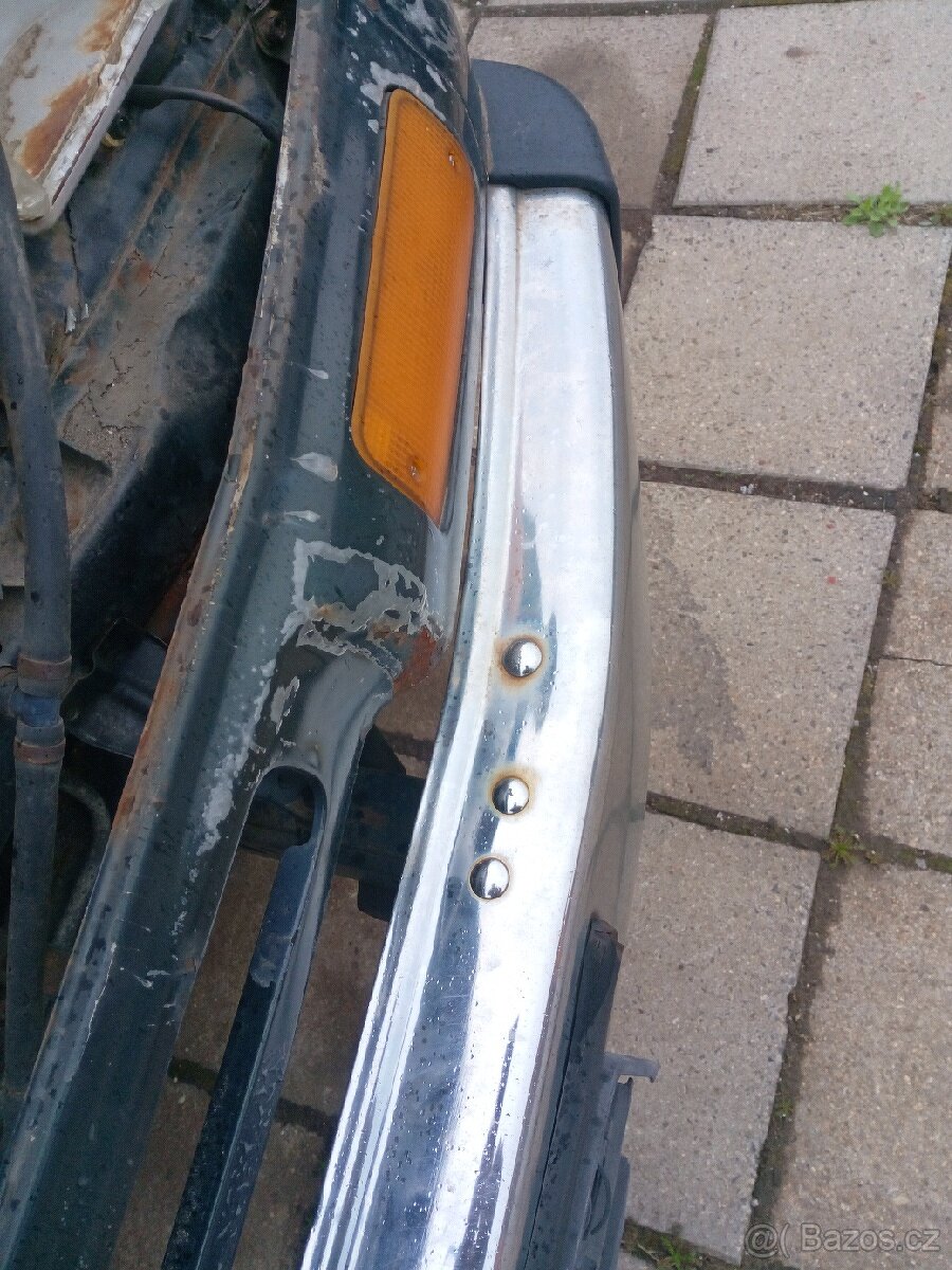Přední nárazník Land Cruiser.