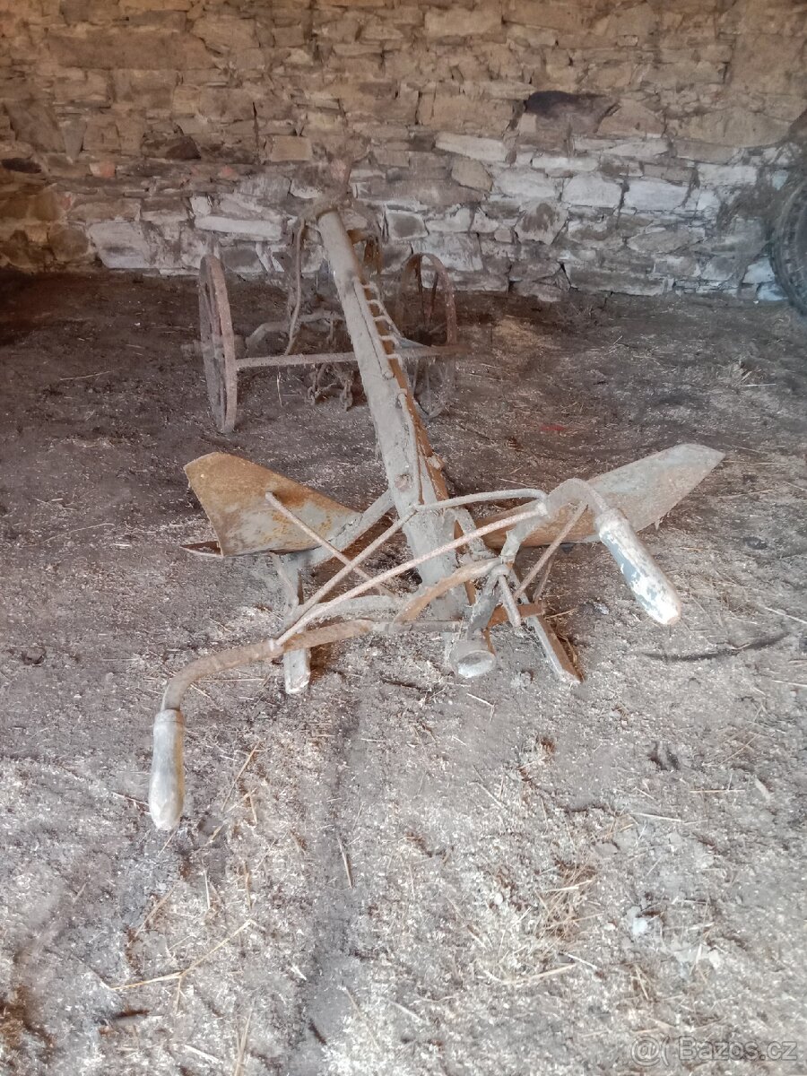 Pluh obracak koňský - 4