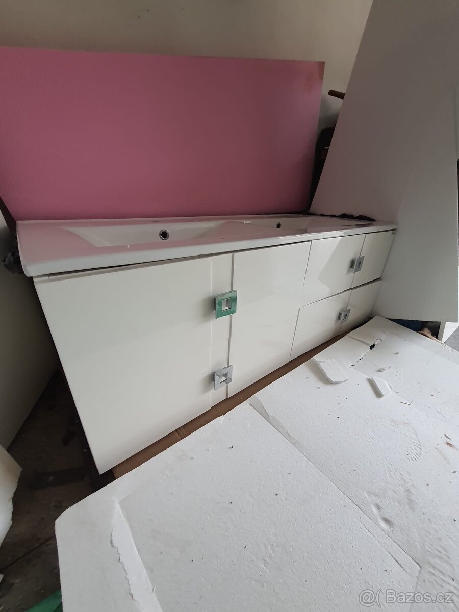 Dvojumyvadlo se skrinkou - 4