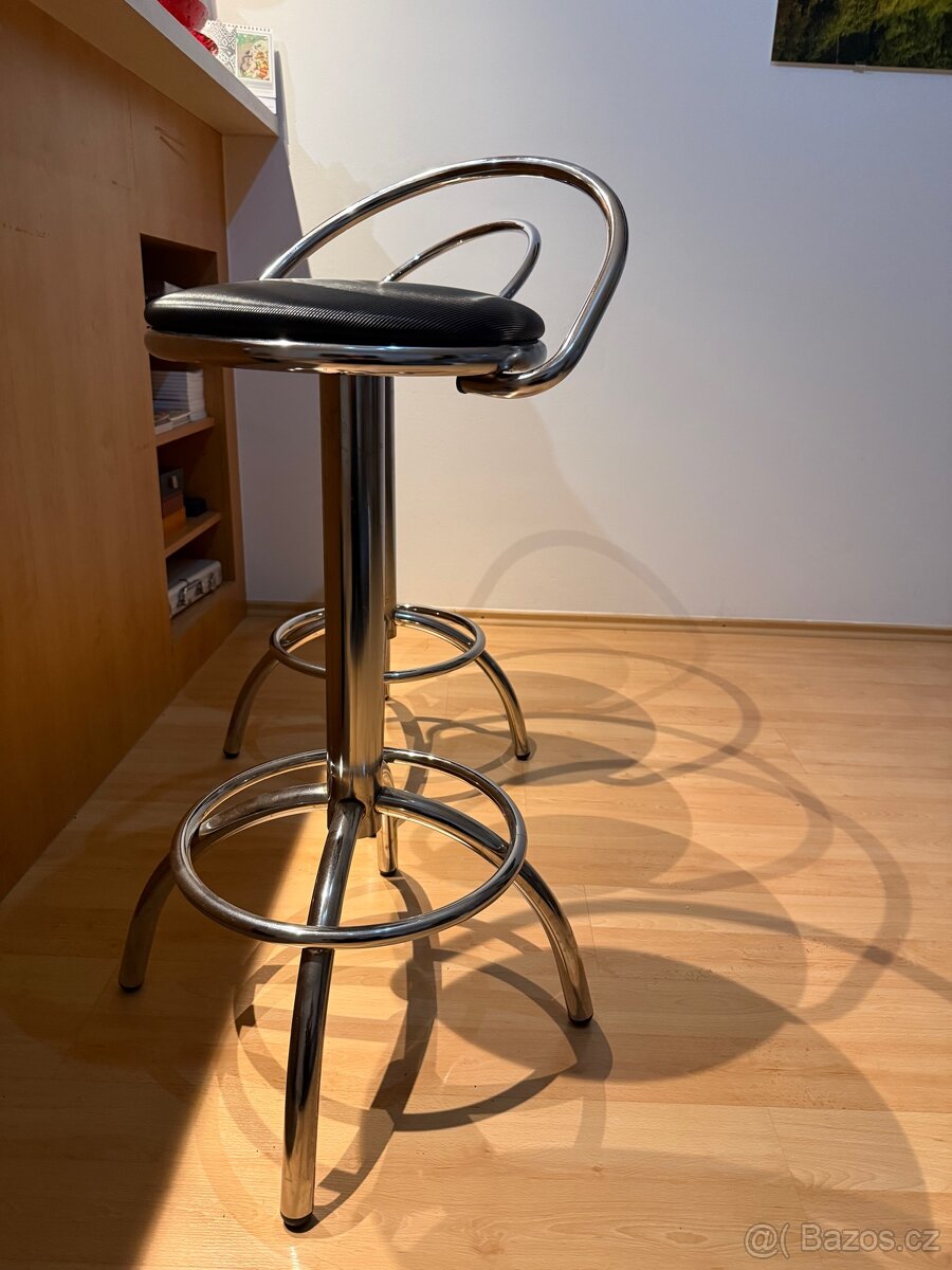 2 kovové barové židle - 4