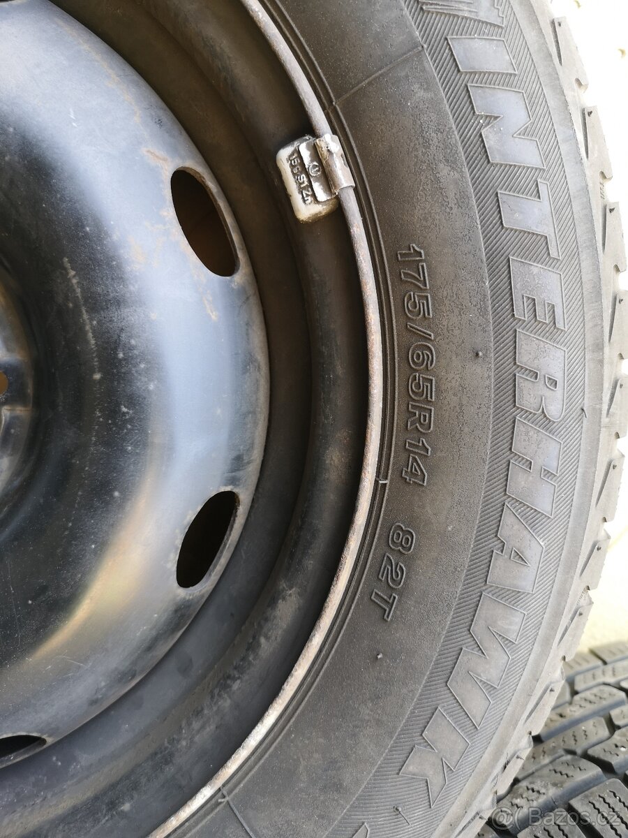 Prodám 4 obuté plechové disky - 4