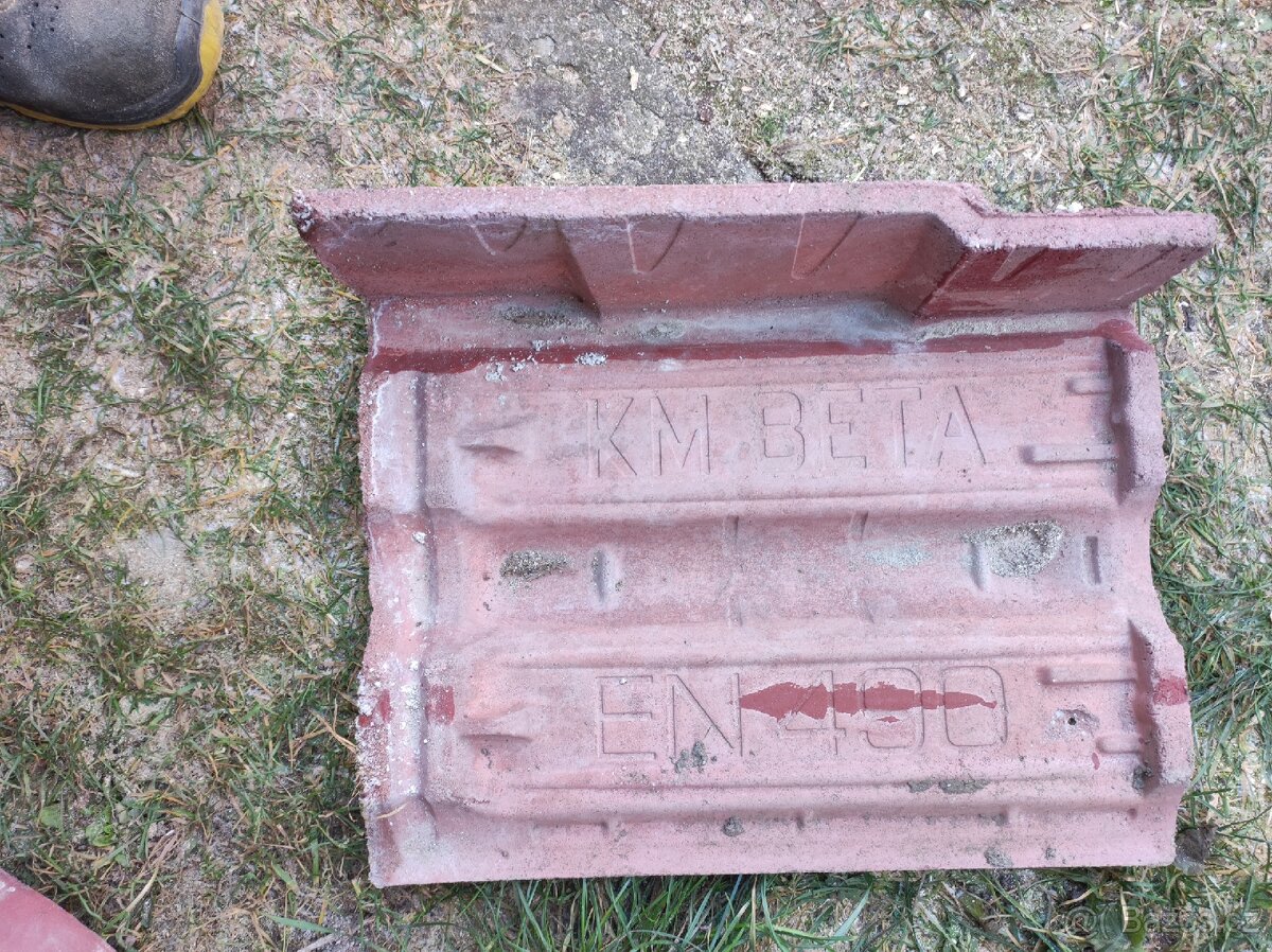 Krajové střešní tašky KM Beta - 4