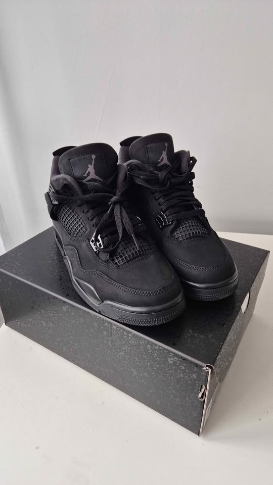 Air Jordan 4 Retro "Black Cat" 44.5 - 4