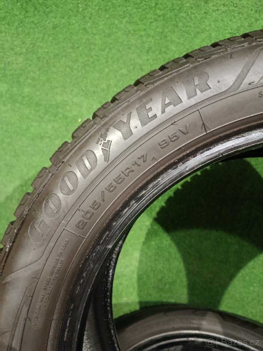 2ks zimni 205/55/17 Goodyear - 4