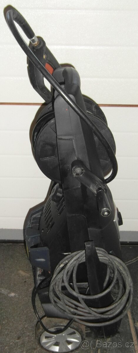 Vysokotlaký čistič FERM - 4