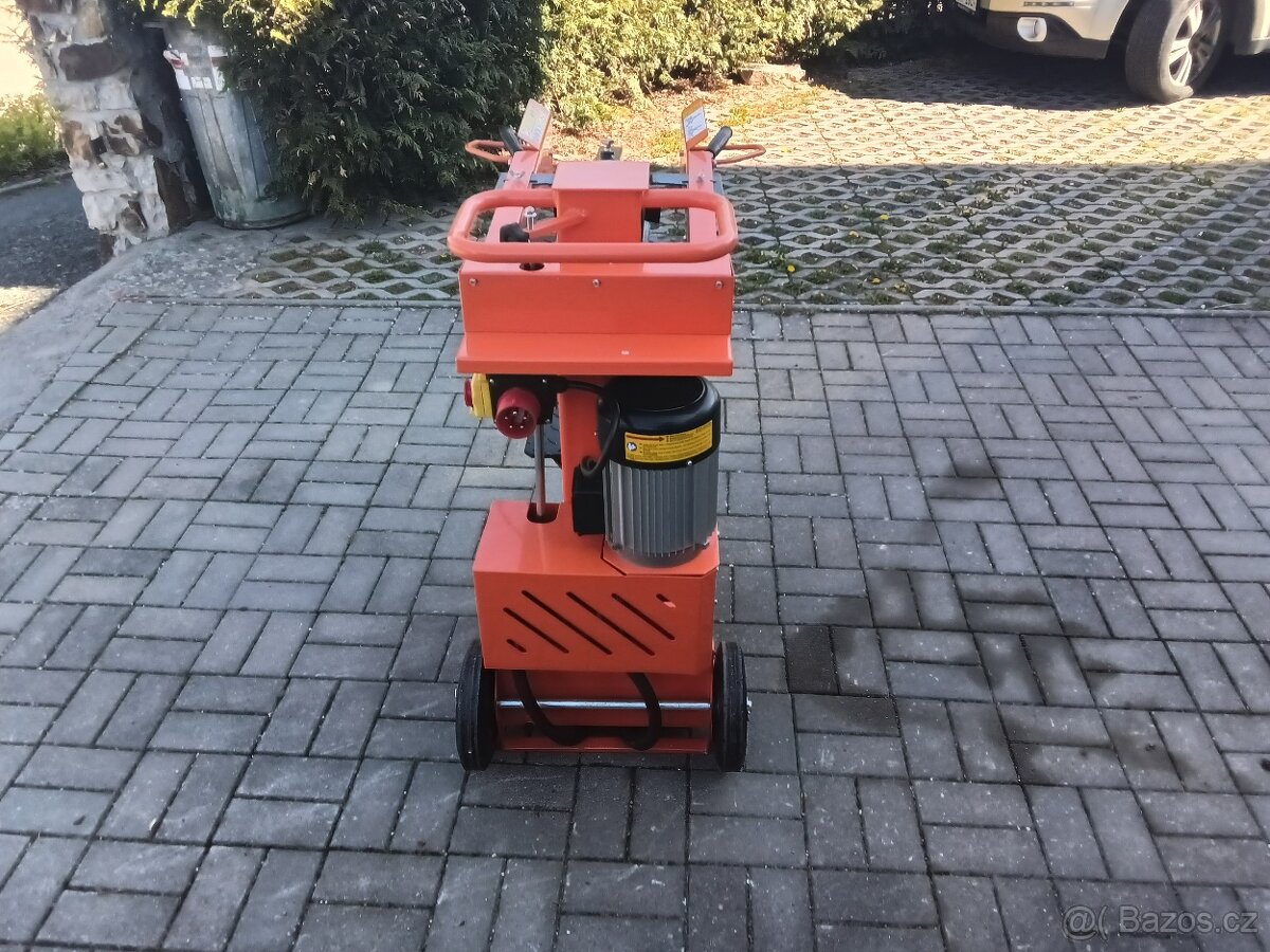 Štípačka na dřevo - 4