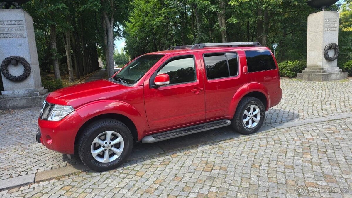 Nissan Pathfinder 2.5 dCi SE 140kw - 4