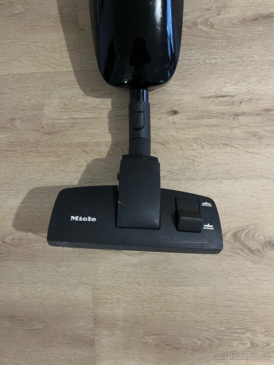 Vysavač Miele - 4