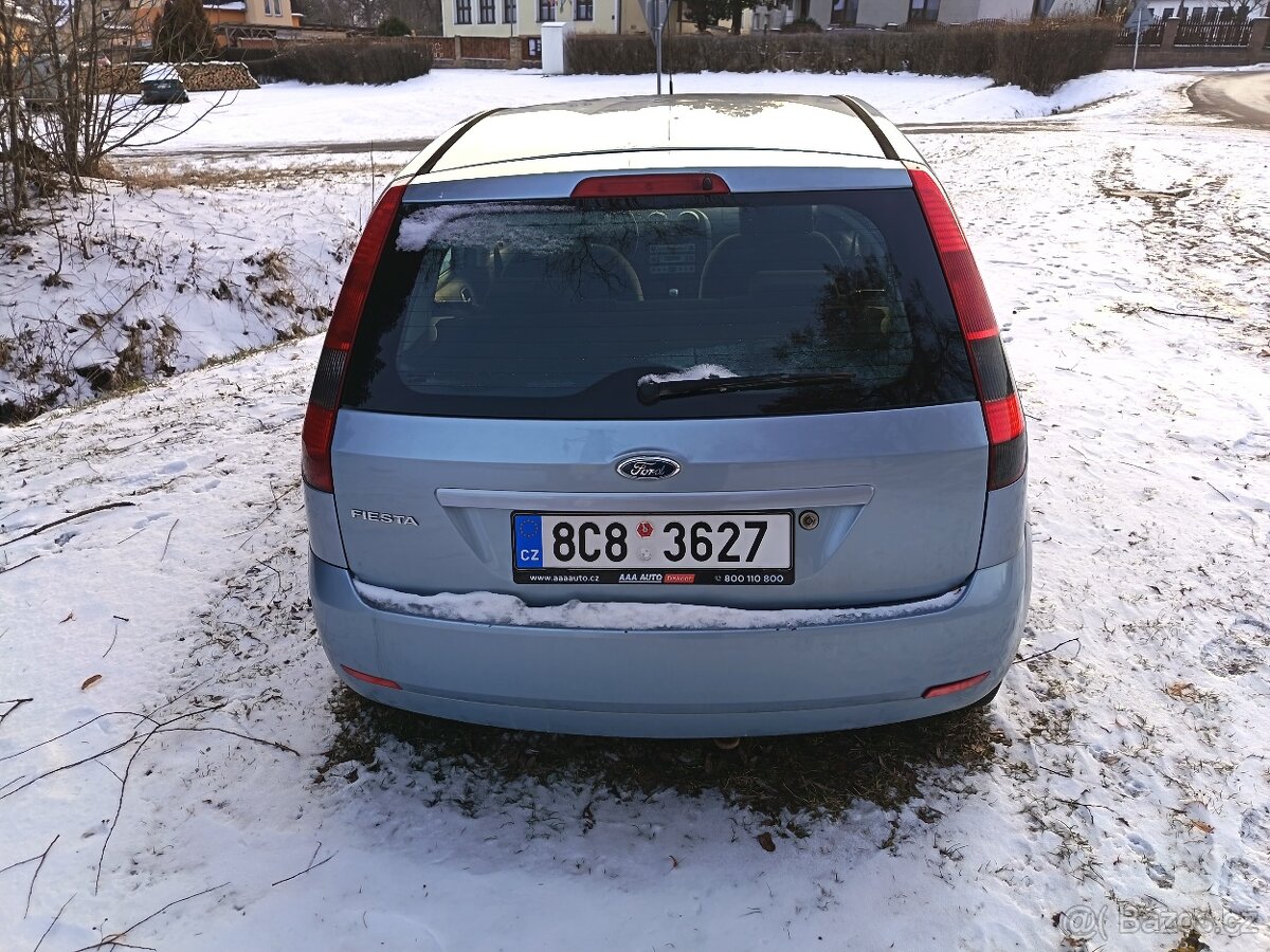 Ford fiesta 1.3.2005 - 4