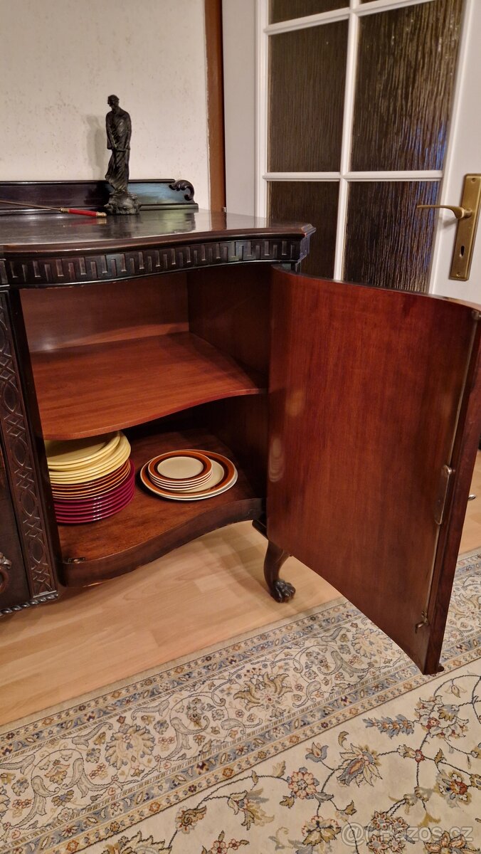 Starožitný příborník, bufet Chippendale - 4