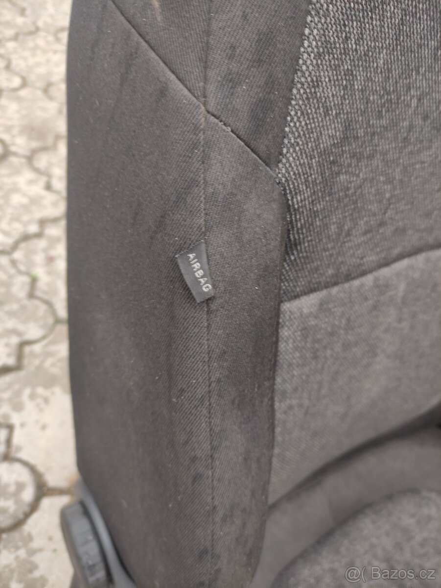 Sedadla Škoda Yeti - 4