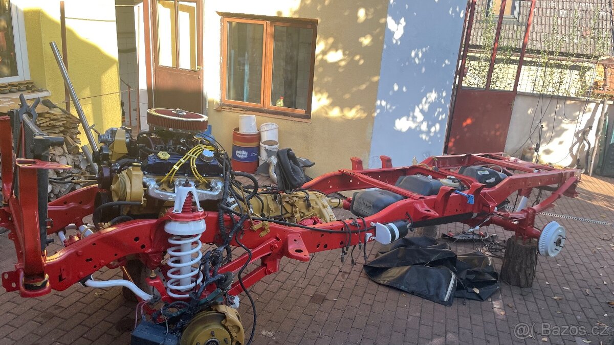 Dodge Ram 1500 4x4 - 4