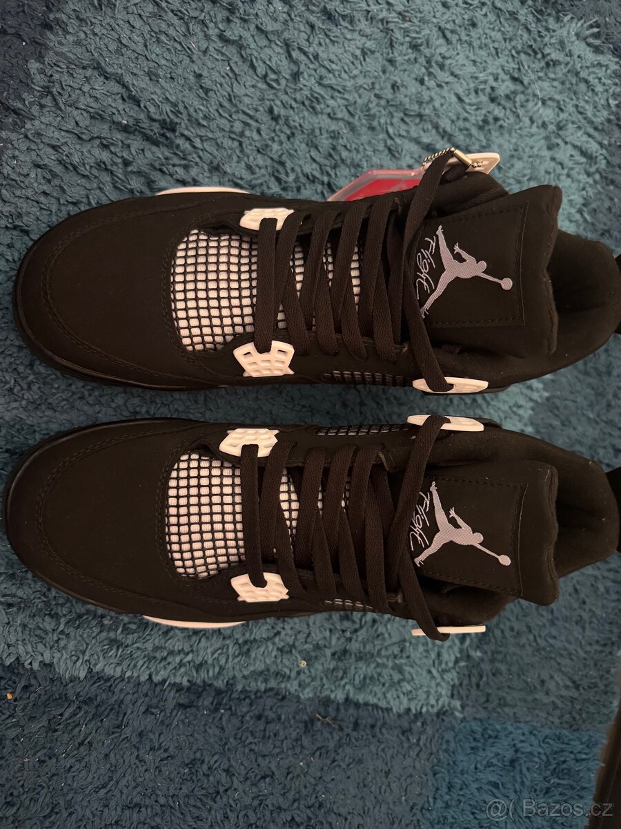 Jordan 4 - White Thunder - 4