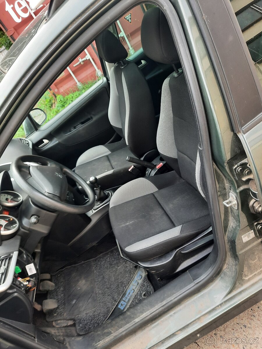 Peugeot 207 1.4 70 kw dily - 4