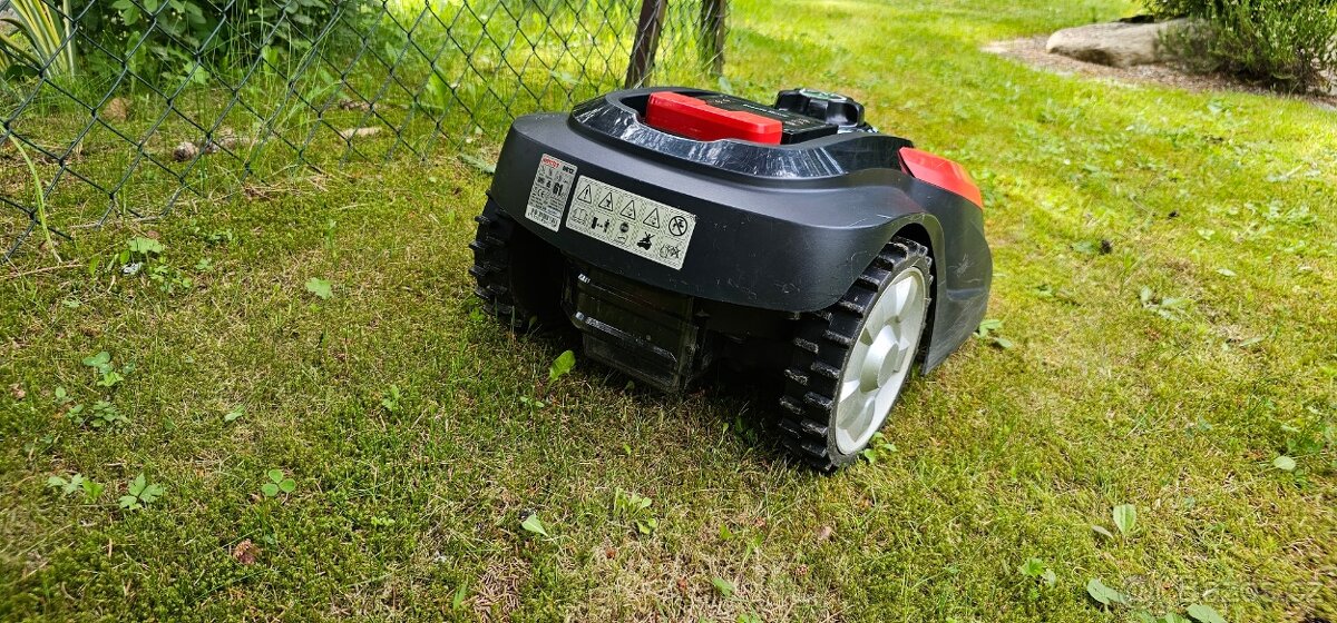 Robotická sekačka s GPS trackerem proti krádeži - 4
