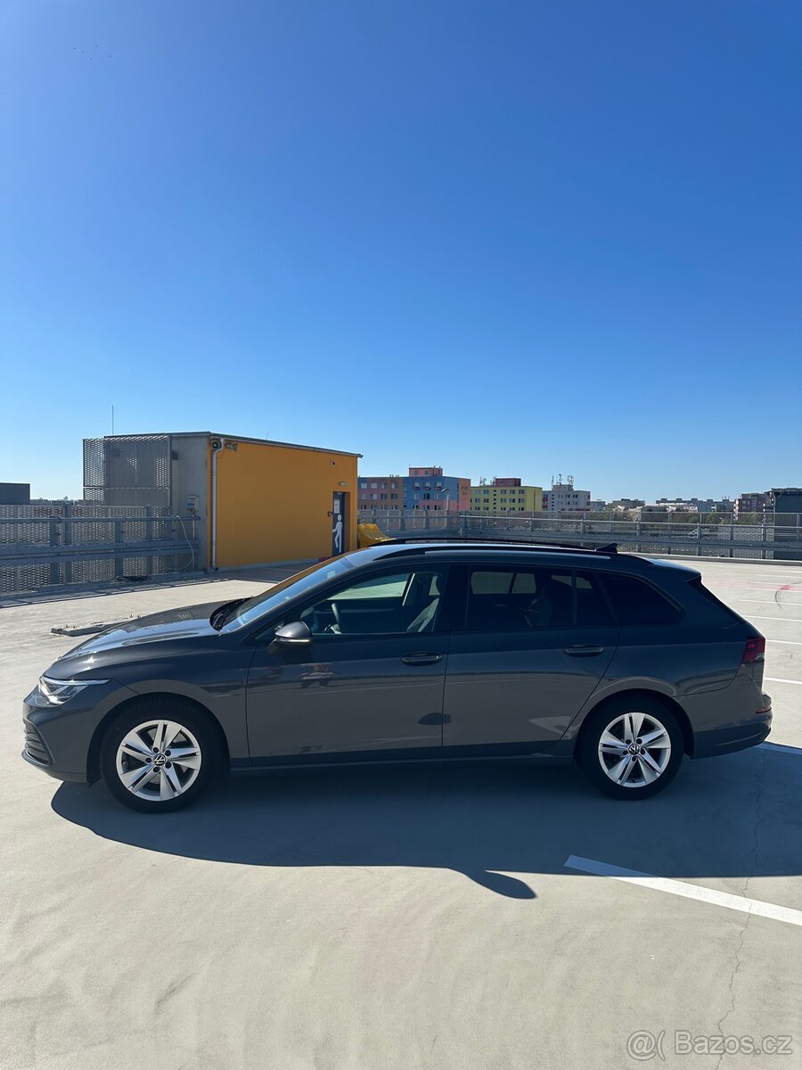 VW Golf 8 Variant 2.0 TDI 85 kW – 2021 - 4