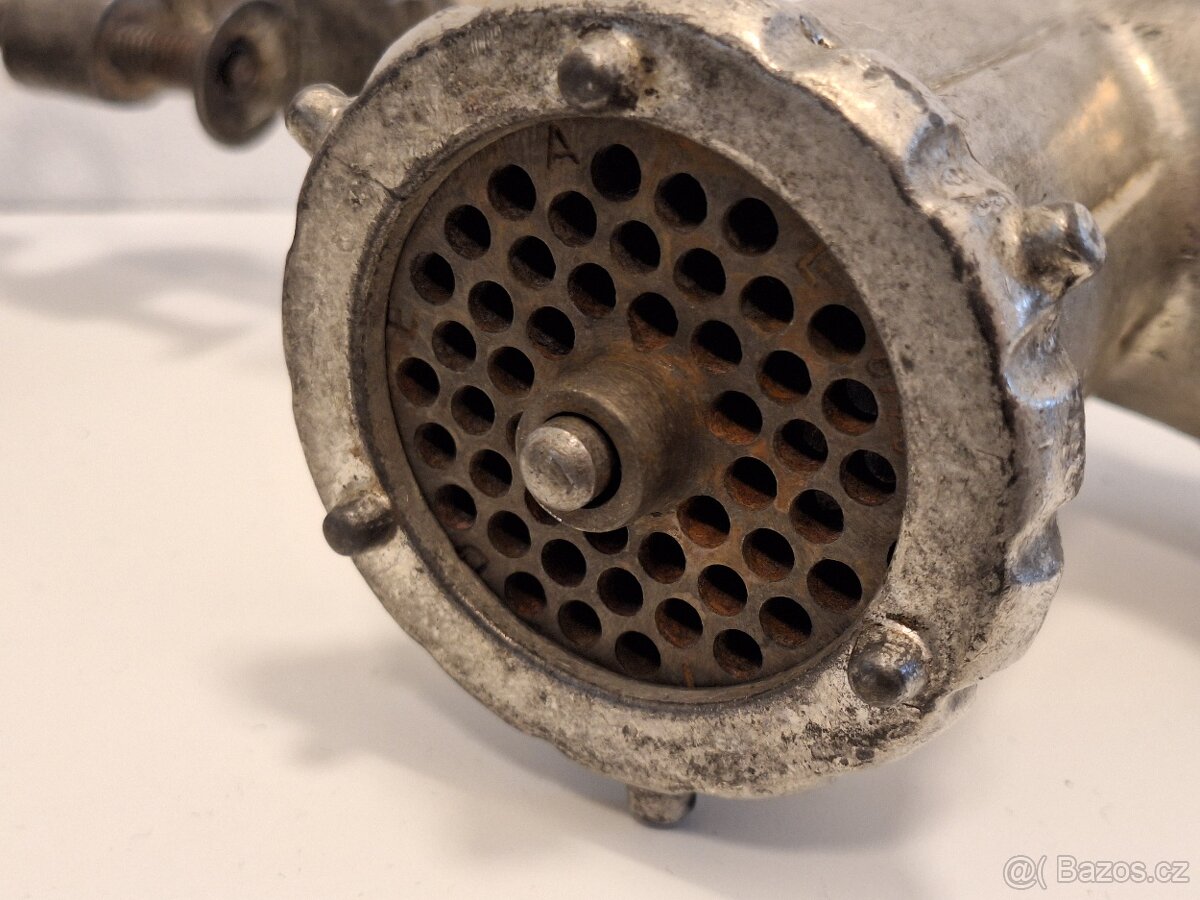 Starý kombinovaný mlýnek Porkert IDEAL - 4