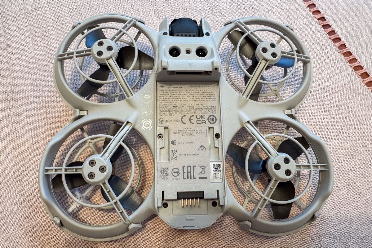 Nabízím dron DJI Neo Fly More Combo - 4