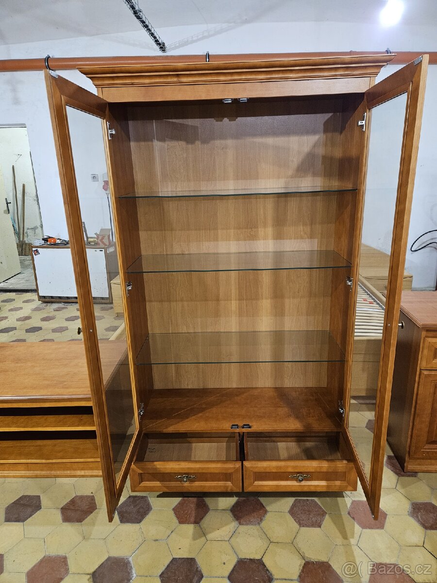 Celý set 3 ks nábytku - 4