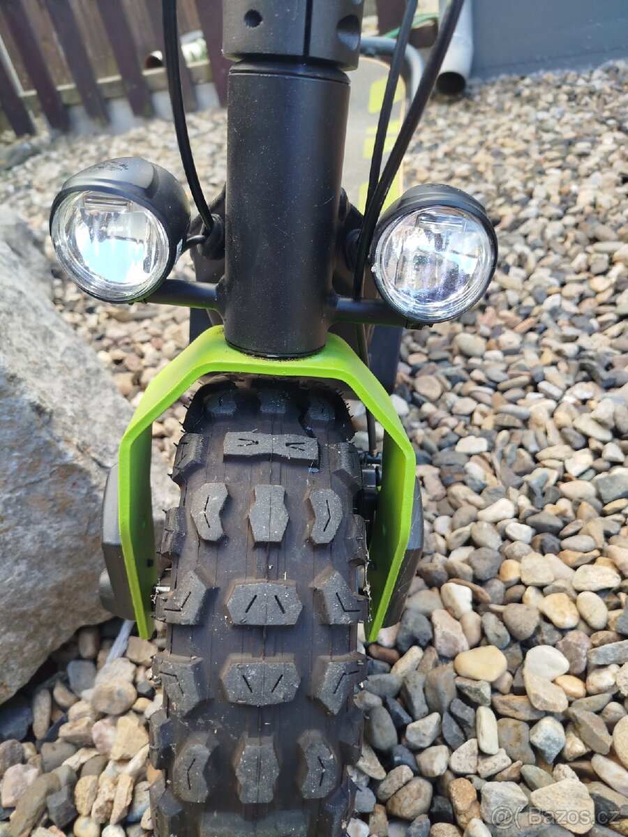 Elektrická koloběžka Bongo - 4