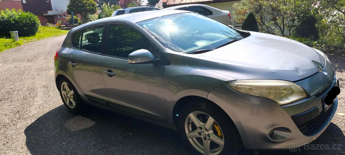 Renault Mégane 3 Hatchback 1,6 16V - 4