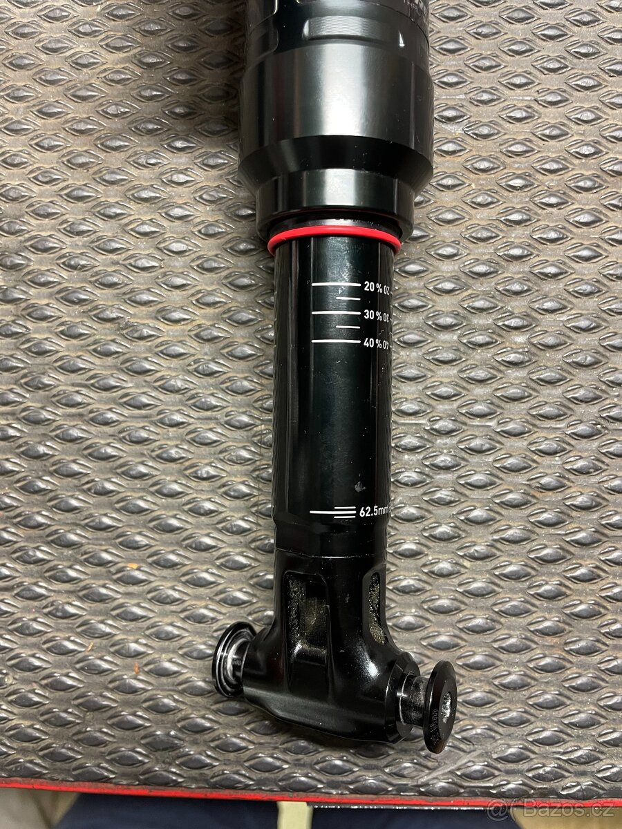 Tlumič Rockshox - 4