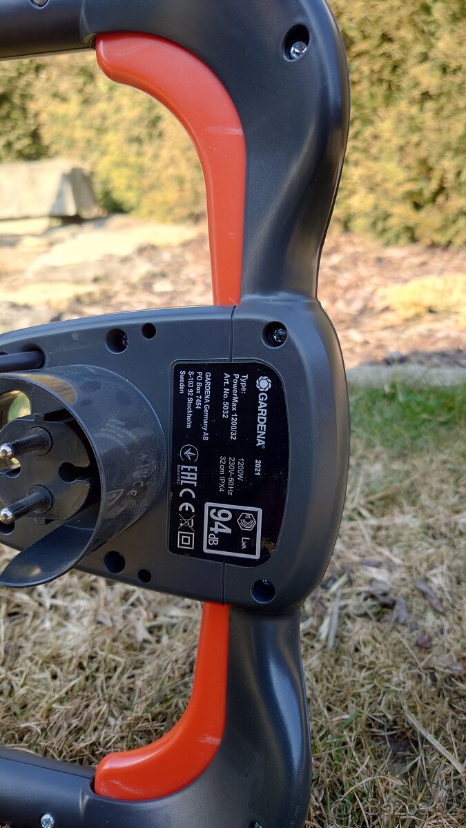 Sekačka Gardena zánovní - 4