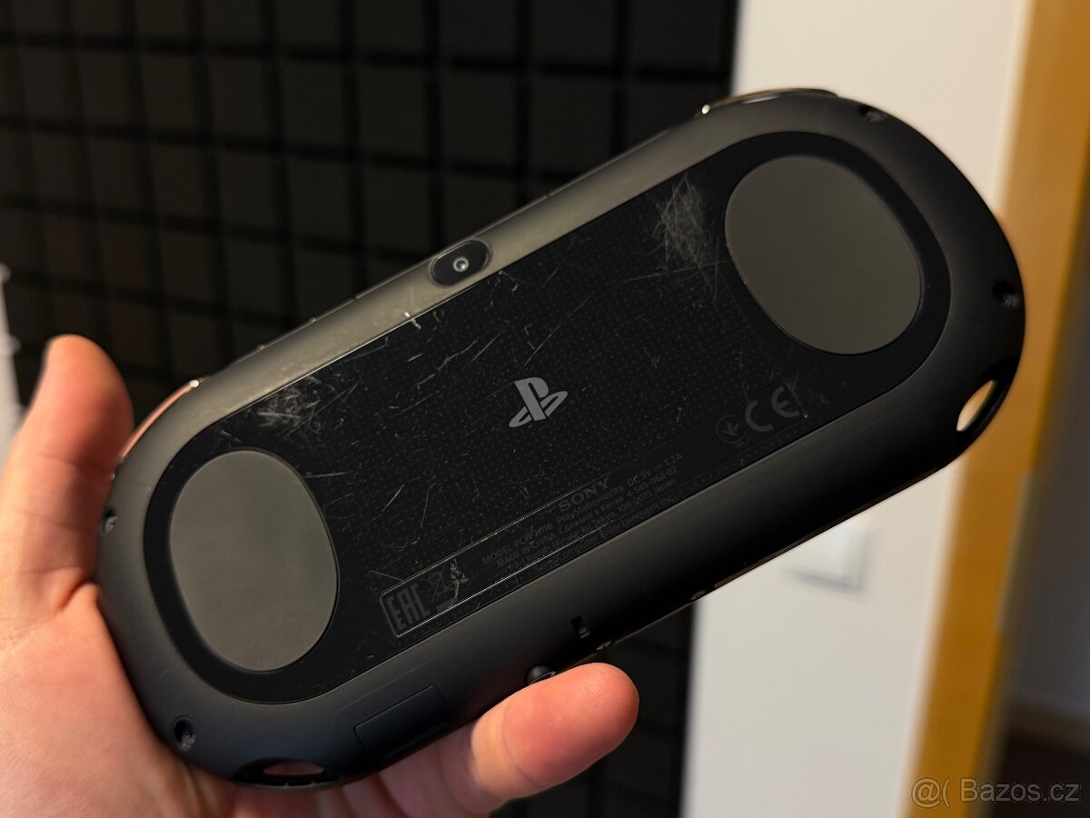 PS Vita Slim, 64GB, Flash - 4