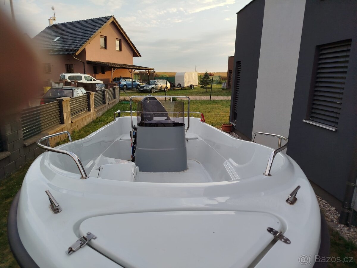 Prodám loď Relax 500 s výbavou, rok 2021, top stav - 4