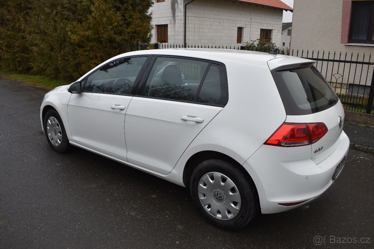Volkswagen Golf 1.6 TDI 77kw Nová STK - 4