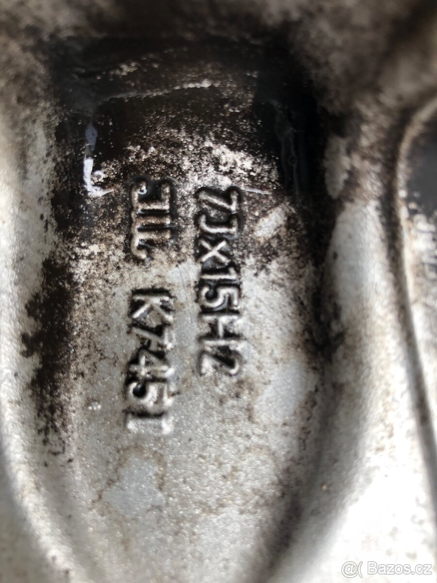 Alu kola + pneu r15 - 4