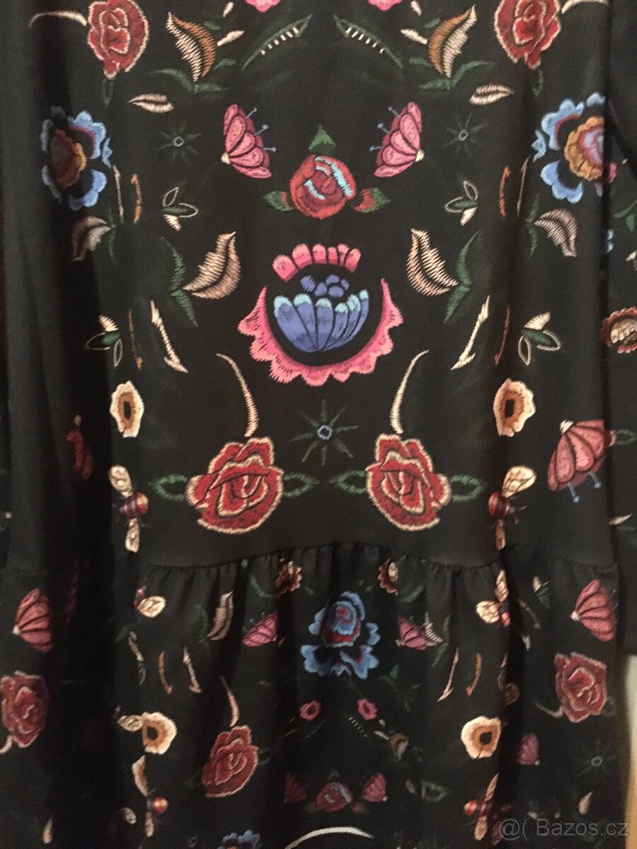 Šaty se vzorem velikost M - 4
