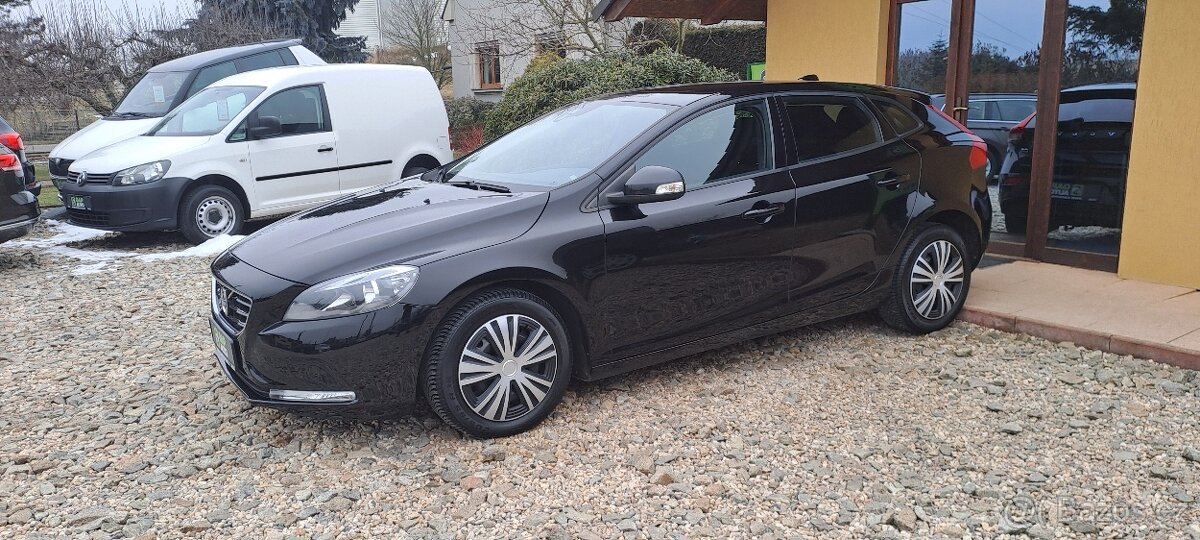 Volvo V40 2.0 D2 88kW NAVI - 4