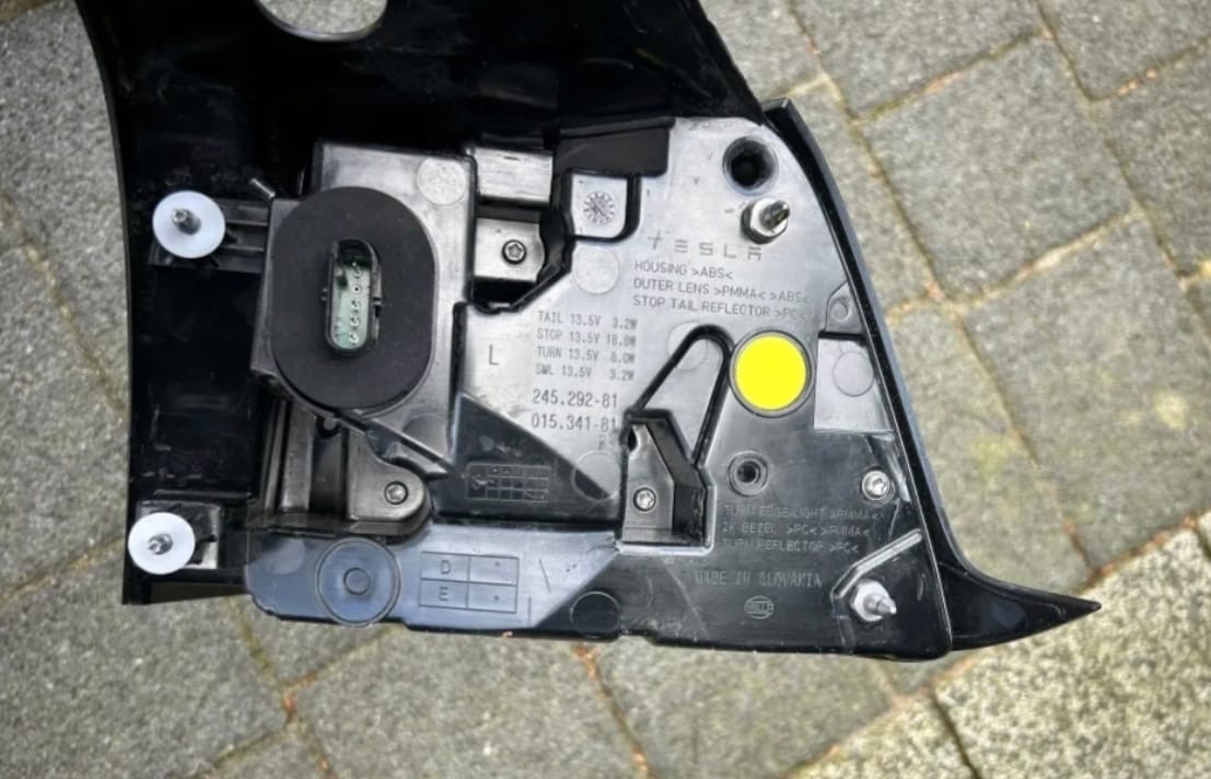 Tesla model 3 model y zadní světla - 4