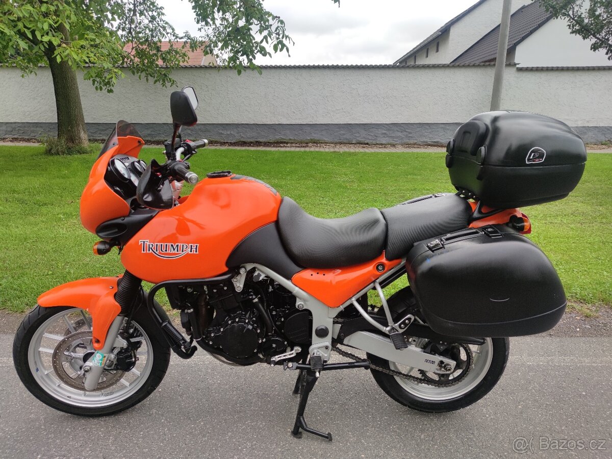 Triumph Tiger 955i - 4