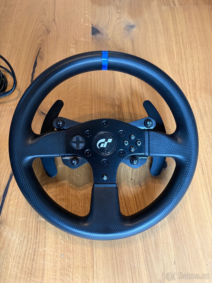 Trustmaster T300 GT edition a Thrustmaster Ferrari SF1000 - 4