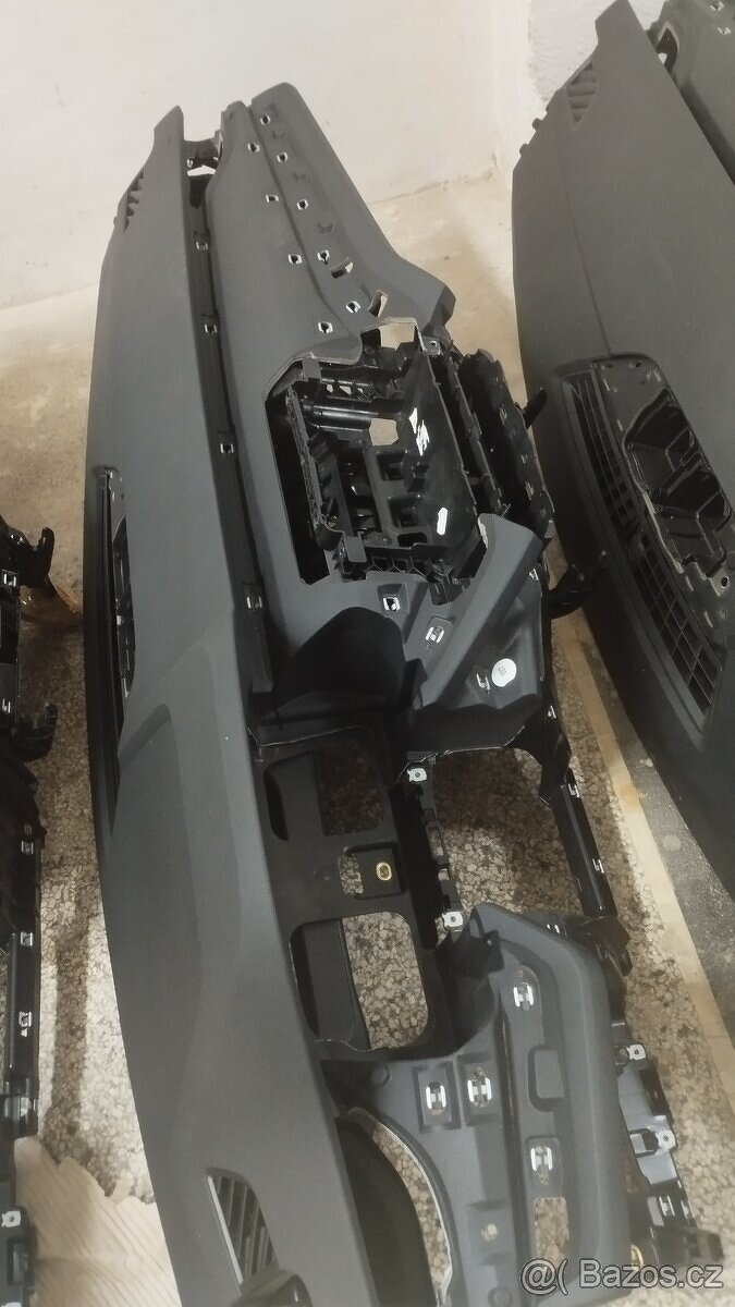 Airbagy,pásy, palubní desky Škoda Octavia 4 - 4